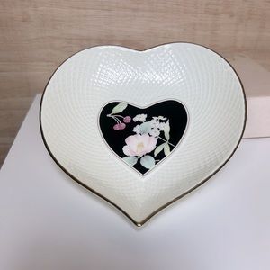 Mikasa 💜Vintage Ivory Bone China Tender Heart Botanica Black Trinket Candy Dish